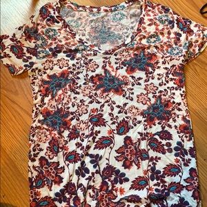 Soft, Comfy, Flower Pattern T-shirt